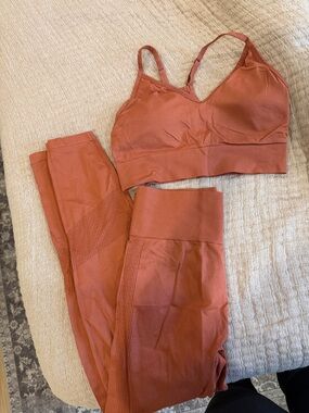 PINK Victoria's Secret Rusty Terracotta Seamless Leggings & Bralette Set